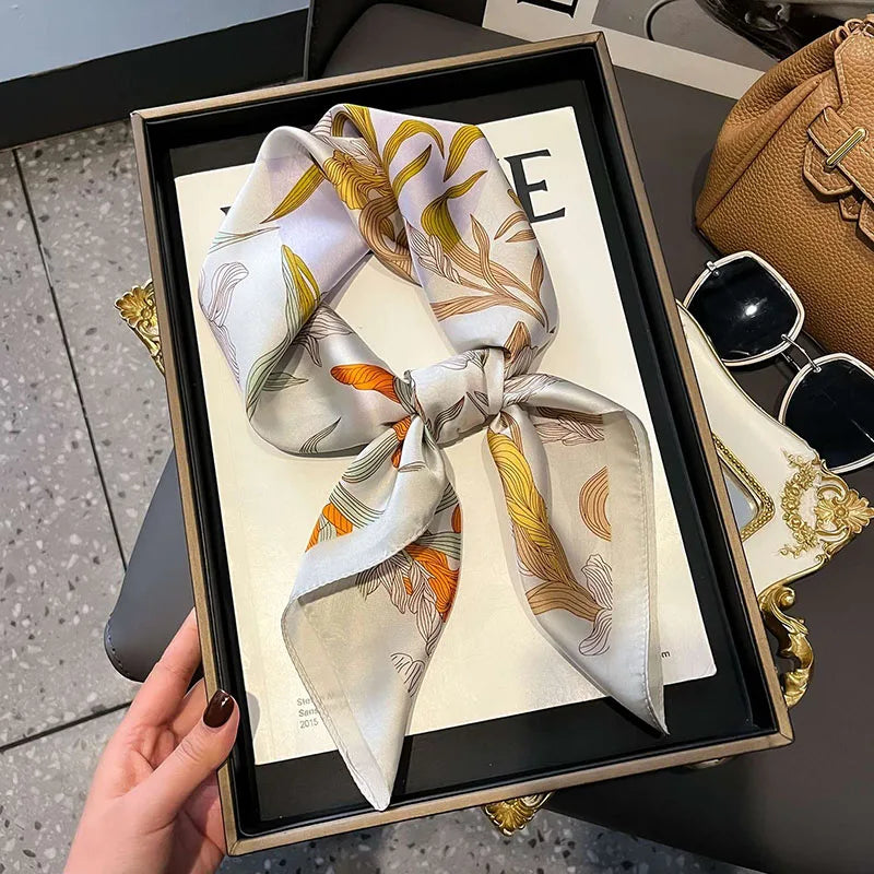 🧣 Pañuelo de Imitación Seda – Elegante y Versátil