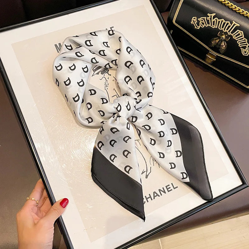 📌 Pañuelo de Seda para Mujer Baalmar