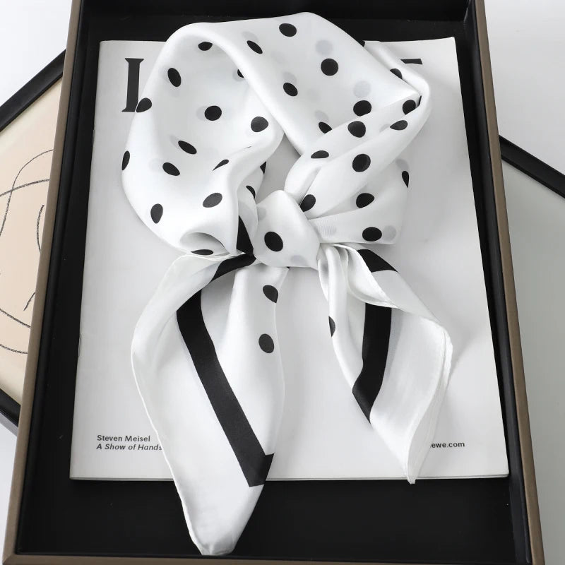 📌 Pañuelo de Mujer RUNMEIFA Estilo Fashion – Estampado a Cuadros, Versátil y Ligero