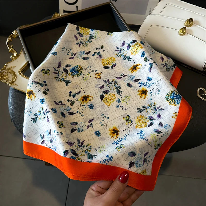 📌 Pañuelo Floral TUPELUO