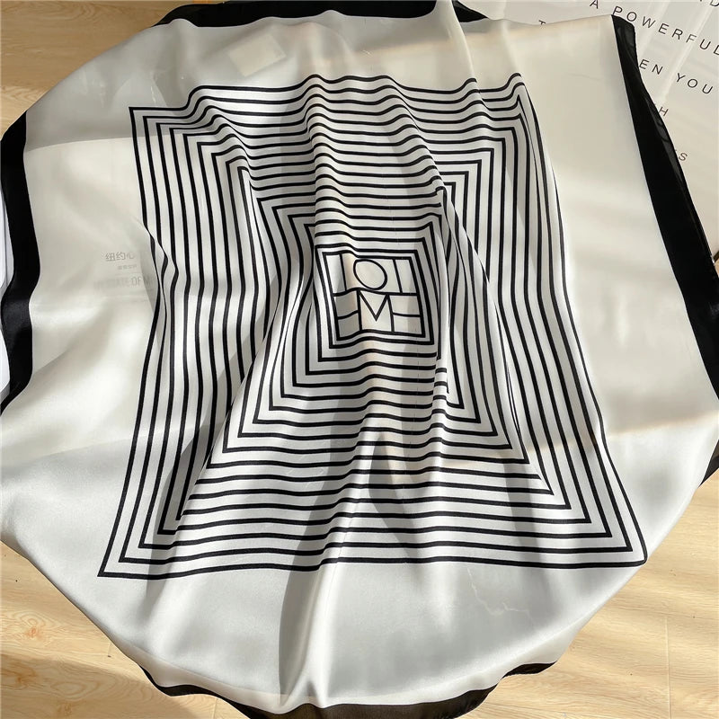 📌 Pañuelo Floral TUPELUO