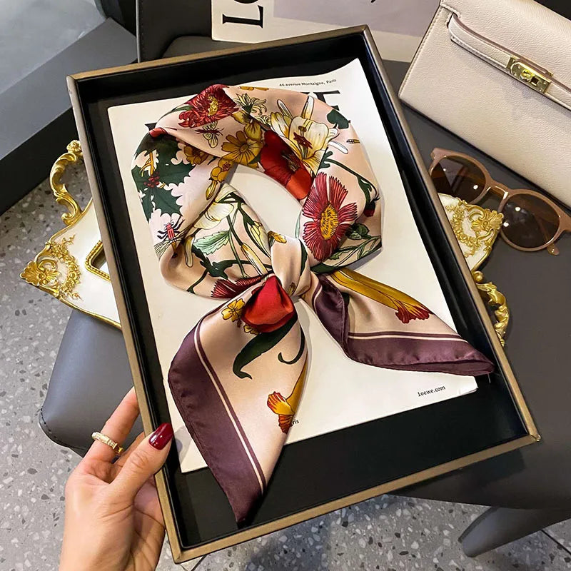 🧣 Pañuelo de Imitación Seda – Elegante y Versátil