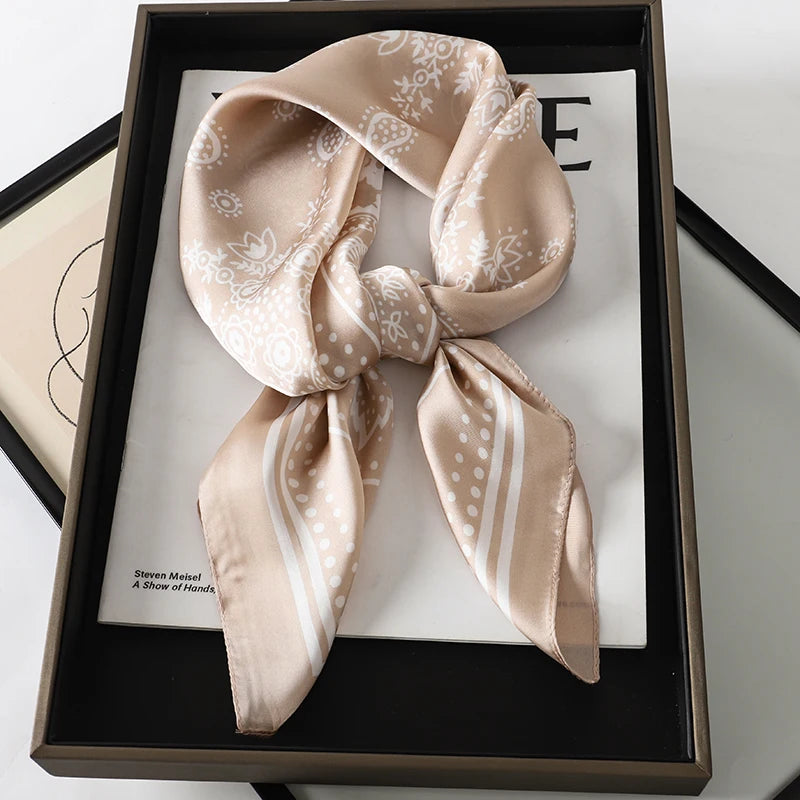 📌 Pañuelo de Mujer RUNMEIFA Estilo Fashion – Estampado a Cuadros, Versátil y Ligero