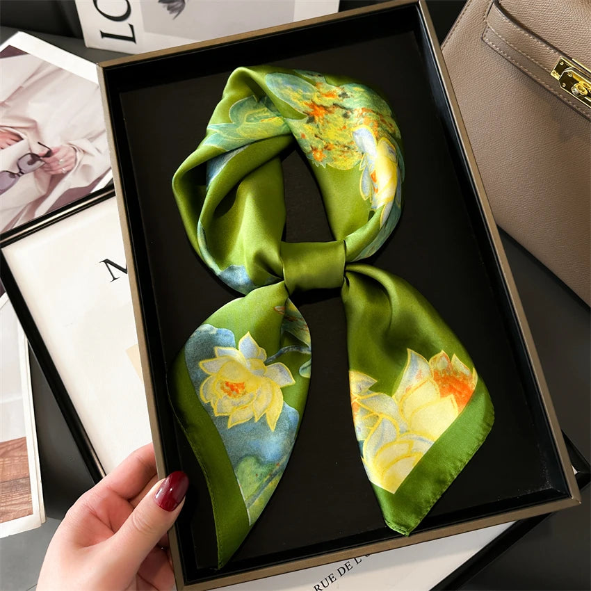 📌 Pañuelo Floral TUPELUO