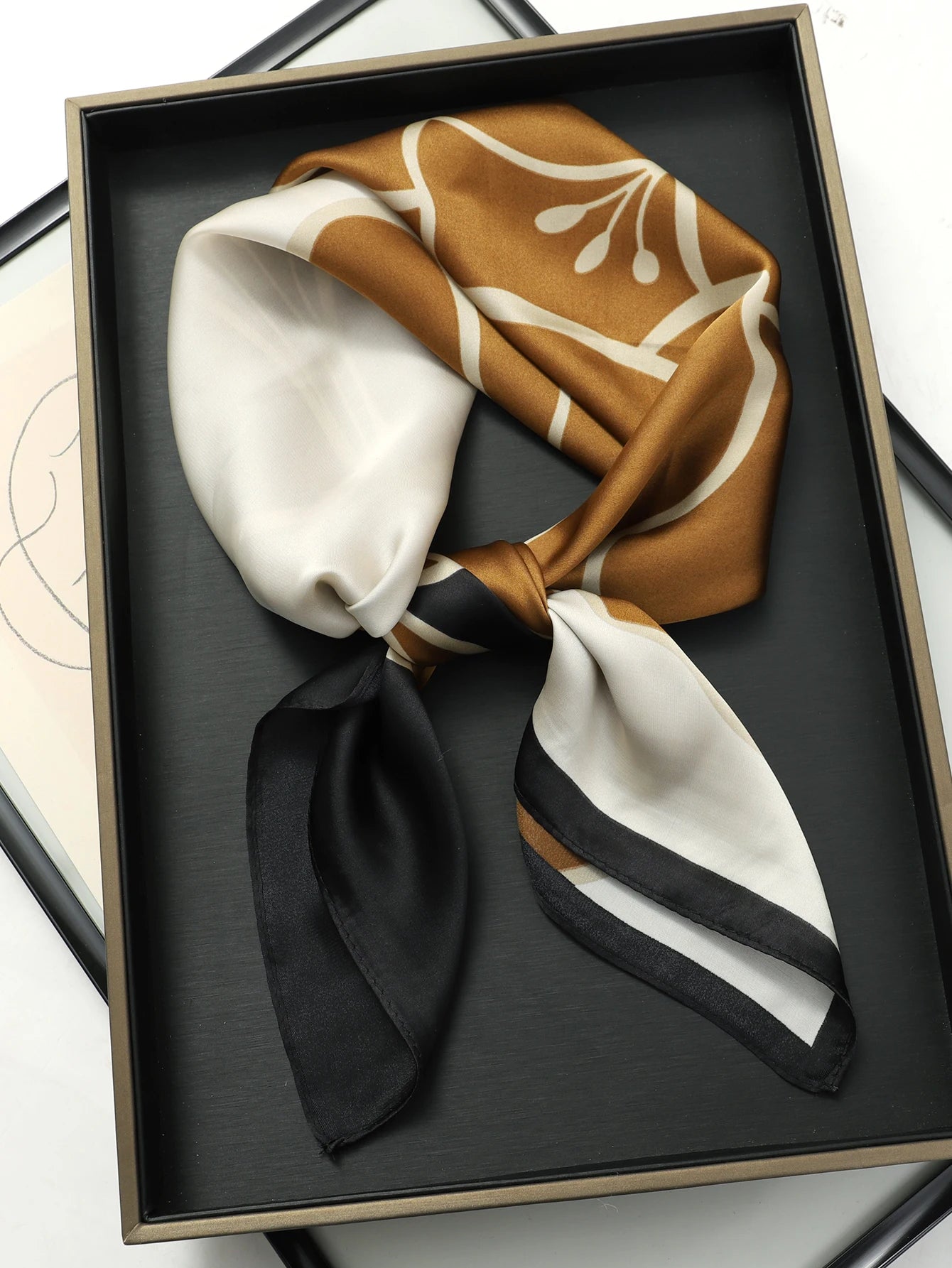 📌 Pañuelo Floral RUNMEIFA – Estilo Fashion para Mujer, 4 Colores Disponibles